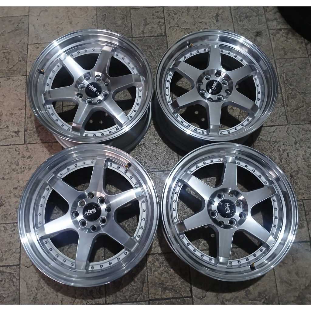 VELG MOBIL BEKAS MODEL CELONG R17 BAUT 4 HSR BORGO R17X7,5/8,5 H4X100/4X114 ET40/35 BISA BUAT LIVINA