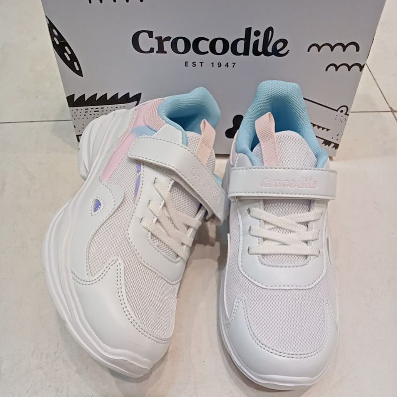 promo ‼️‼️ sneaker girls crocodile (36.37) ..