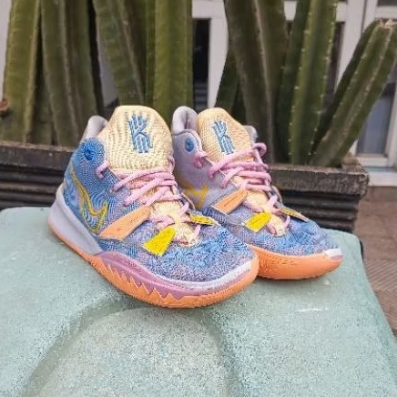 eur 40 Nk3 Kyrie 7 Expression