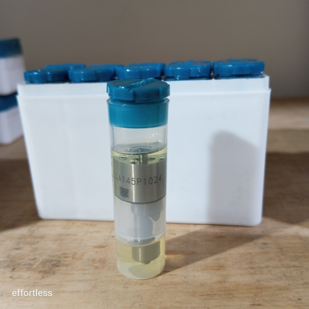 Nozle Nozel Nozzle Innova 2KD Hiace Hilux 2.5 Diesel FTV Noksel Nozzle Injector DLLA145P1024 Denso