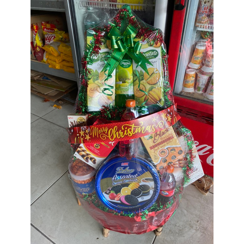 

Parcel Natal dan Tahun Baru