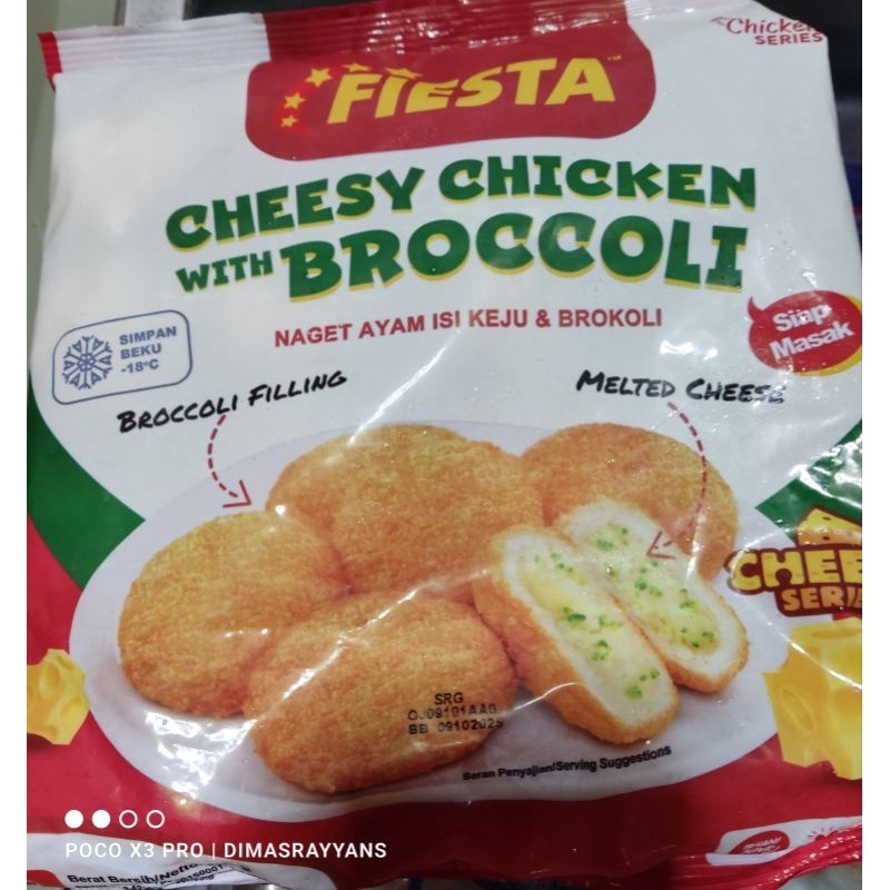 

FIESTA CHEESE CHICKEN WITH BROCCOLI - NUGGET AYAM DENGAN ISI KEJU DAN BROKOLI