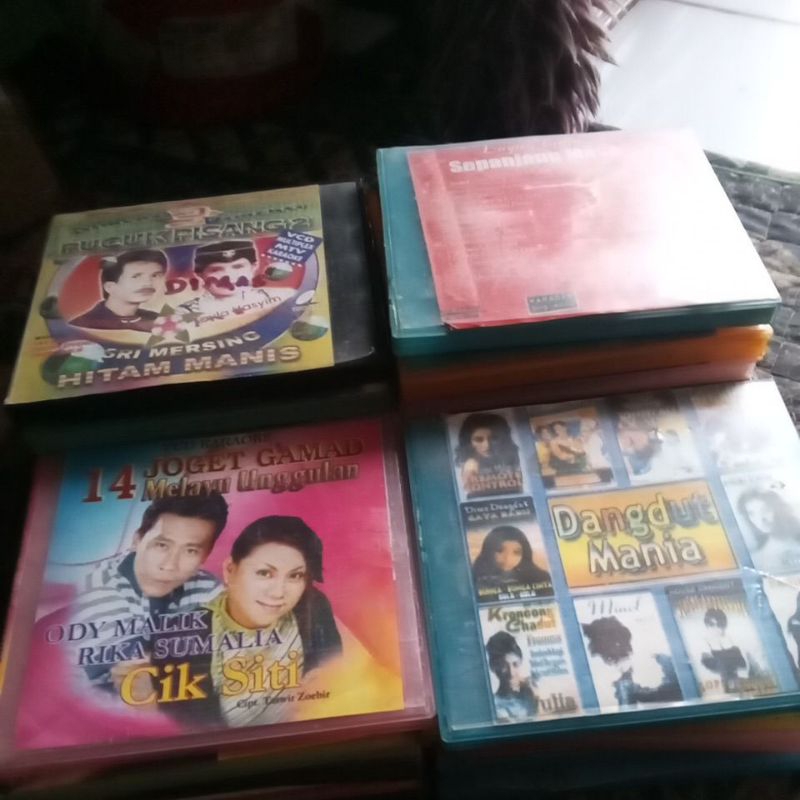 ANEKA CD VCD  KARAOKE POP DANGDUT DLL