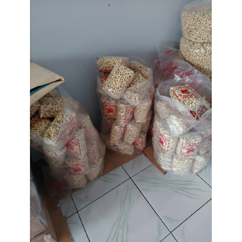

kacang mede mentah kering paket usaha 20kg