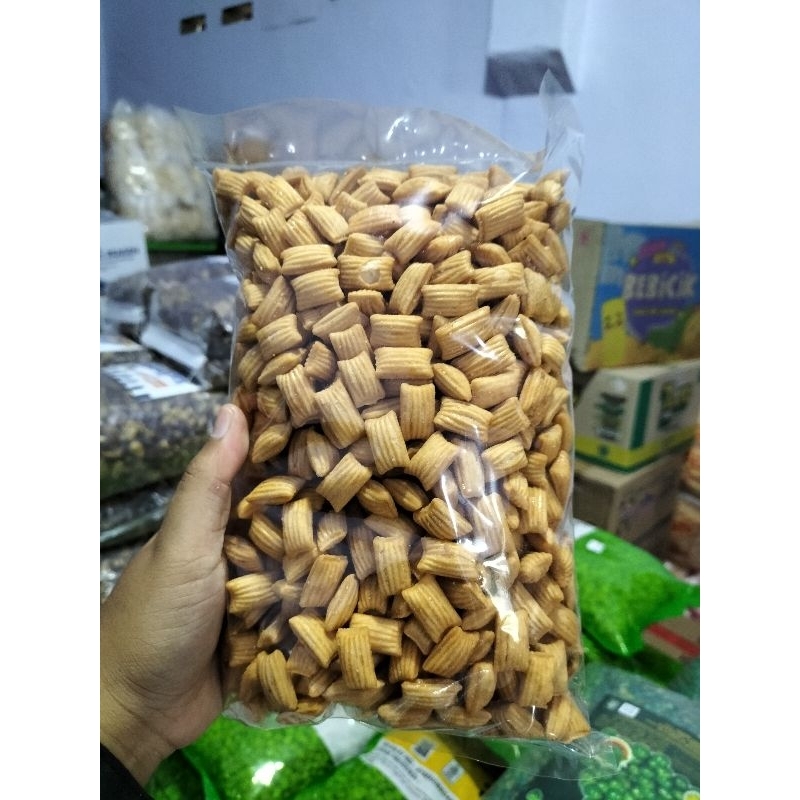 

Snack pang pang segi empat kemasan 500g