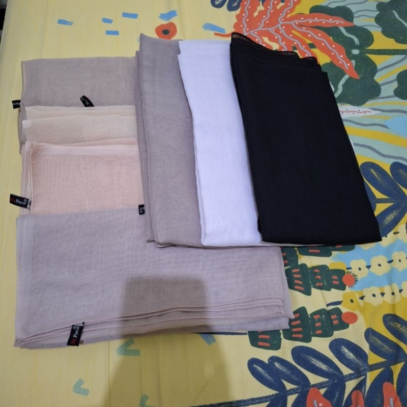 TAKE ALL 80rb preloved 5 kerudung napocut + 1 kerudung no brand no ria miranda, buttonscarves, nada 