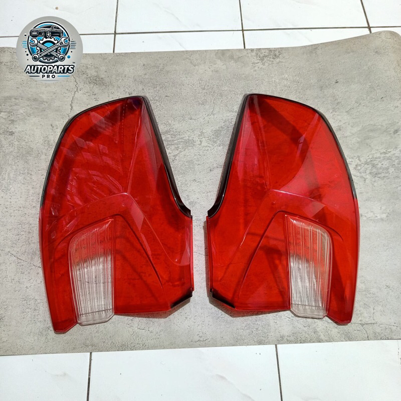 Mika Lampu Belakang Suzuki XL 7 Original New Suzuki XL 7