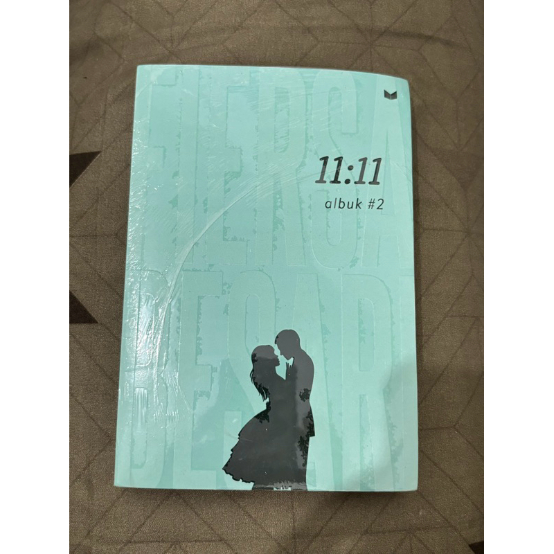 

novel 11:11 albuk 2 by Fiersa Besari (sealed, boleh nego)