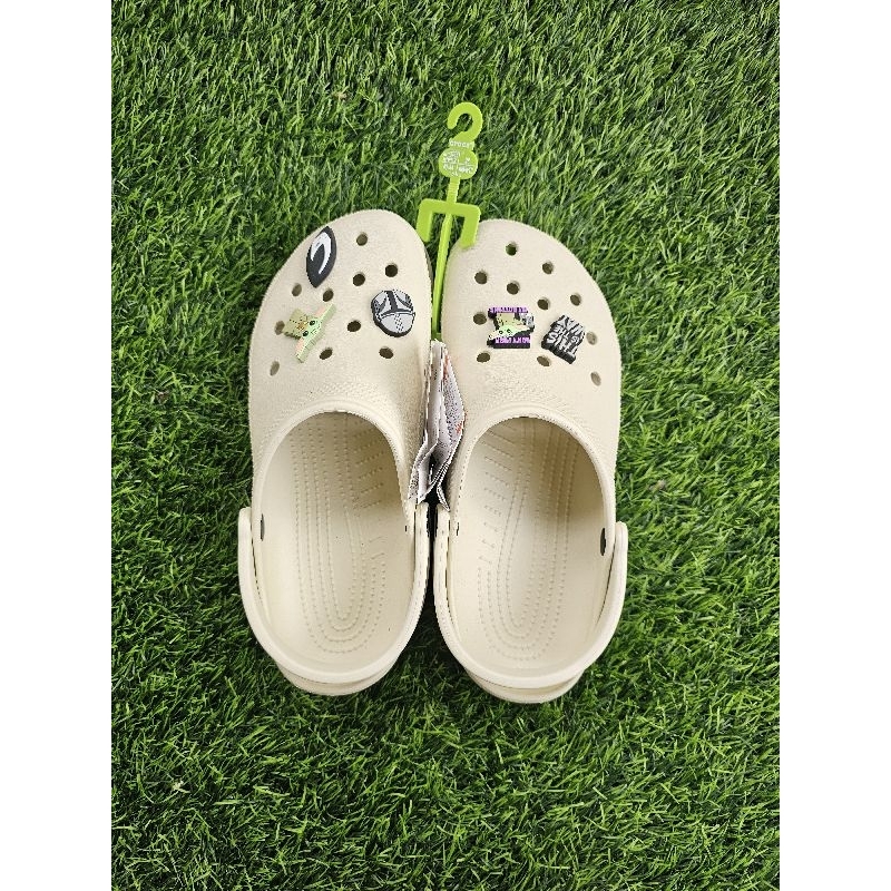 crocs classic size 43 44 (NWT)