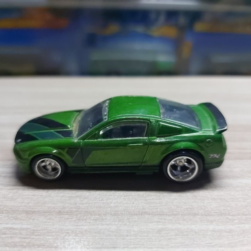 HOT WHEELS 07 FORD MUSTANG GREEN - LOOSE - SUPER TREASURE HUNT - THS - STH