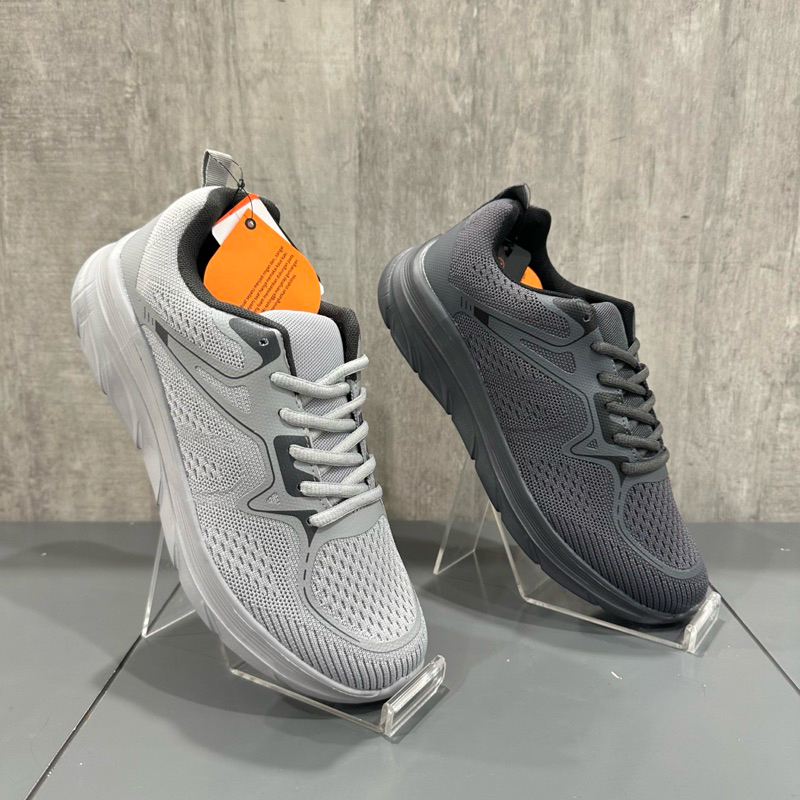 NEVADA Sepatu kets kasual pria super ringan