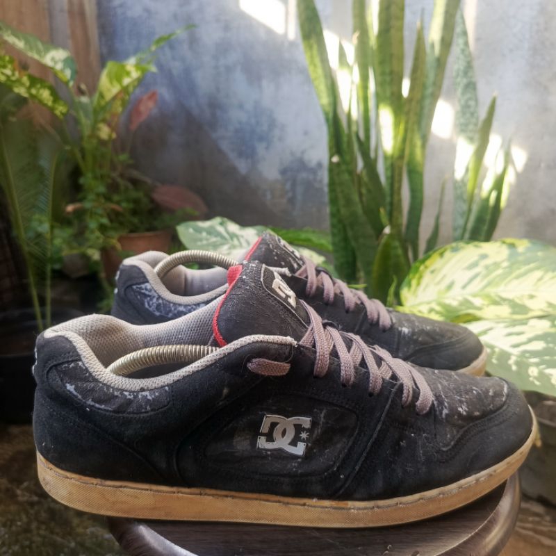 Sepatu Skate DC