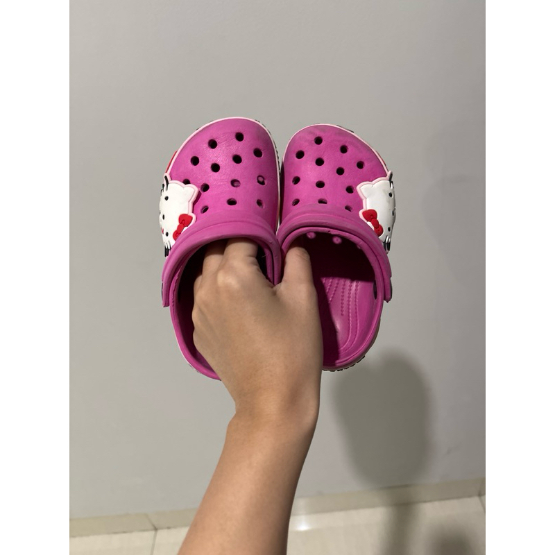 crocs hello kitty preloved