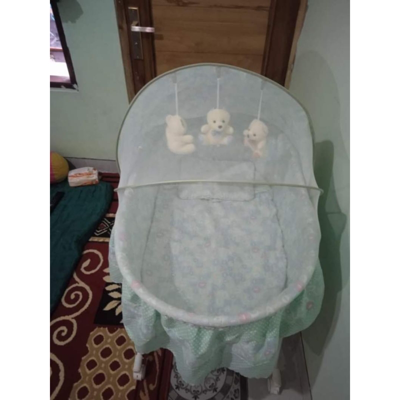 ranjang bayi bekas