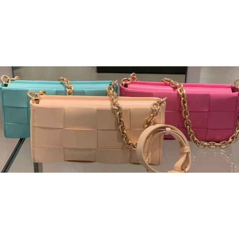 Preloved Charles & keith