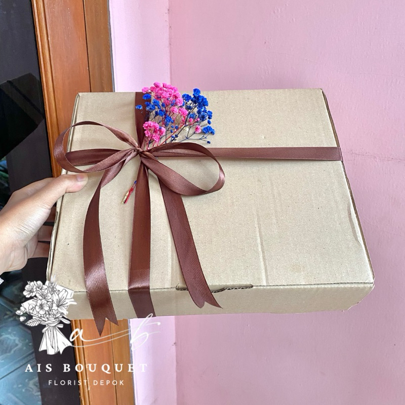 Kardus 30x25x8 cm || box gift || box die cut || box easy to used