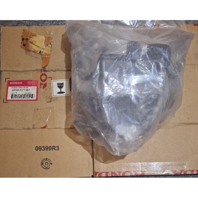 rumah stoplamp lampu belakang honda beat bit karbu carbu original ahm honda 33704-KVY-961 lengkap ka