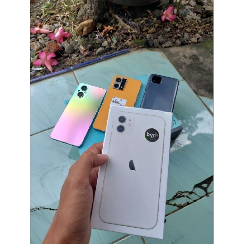 IPHONE 11 64GB WHITE