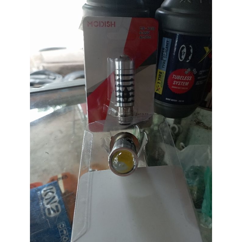 lampu bohlam tembak putih dan kuning 2 warna