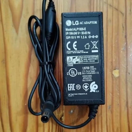 19V ~ 1,3A  LG  Original