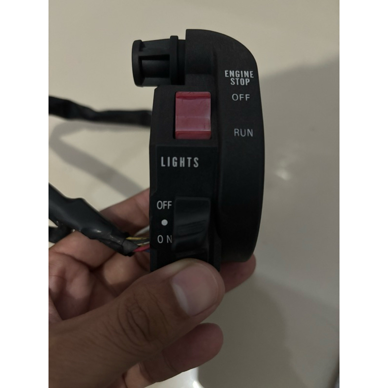 Saklar kiri dan kanan Ninja R