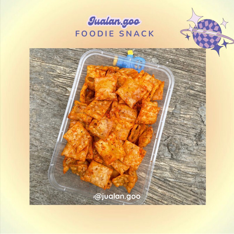 

Keripik Pangsit Pedas Ukuran Tepak 750ml