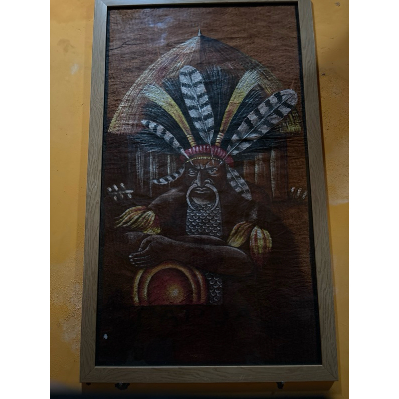 Lukisan kepala suku Papua asli beli di jayapura Papua dari kulit kayu