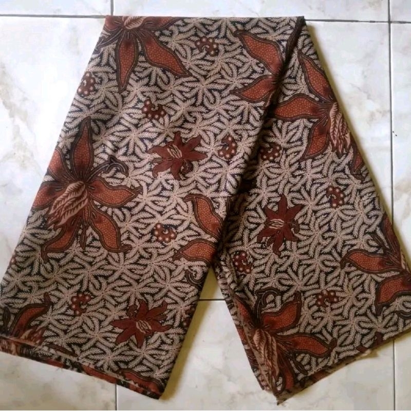 Kain Batik Pekalongan Motif Putri Malu Coklat