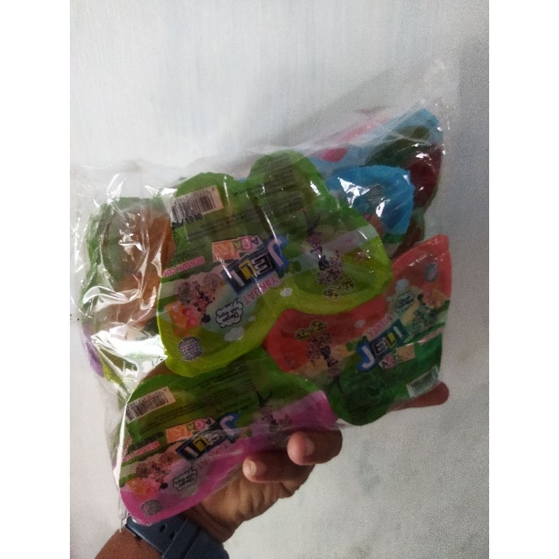 

agar agar bentuk kupu kupu isi 20