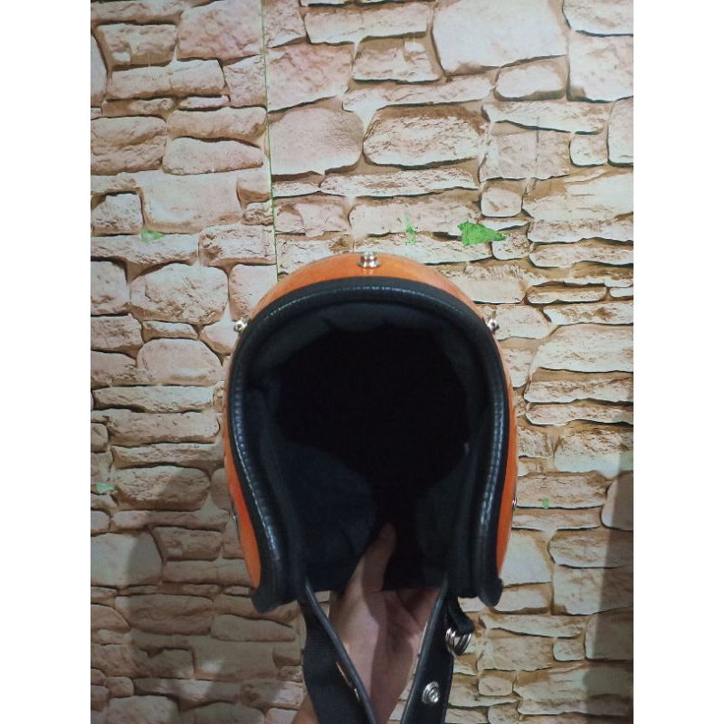 helm slimhead motif flame