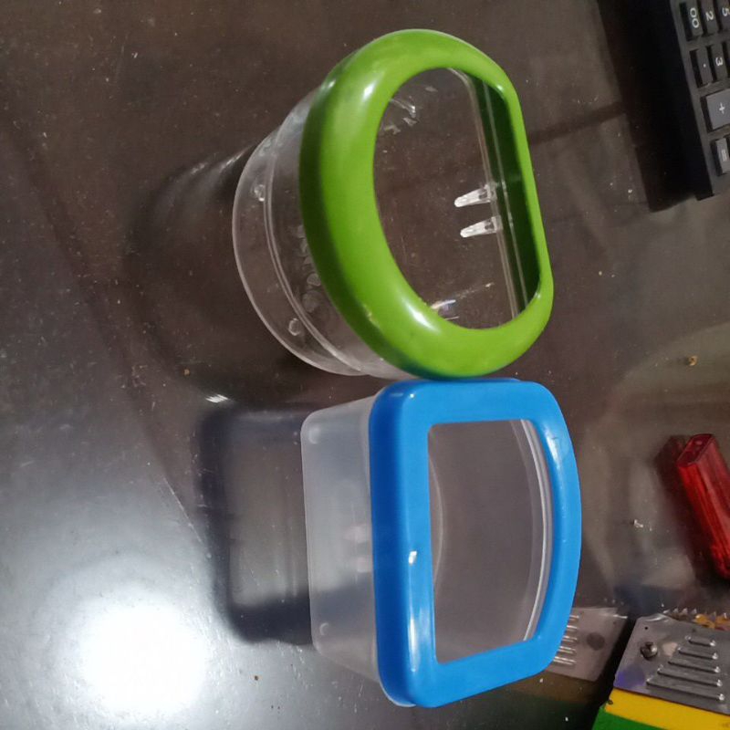 CEPUK WADAH PAKAN MINUM BURUNG PLASTIK BULAT / KOTAK