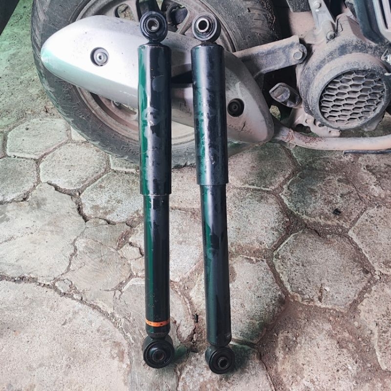 shockbreaker belakang avanza original sepasang