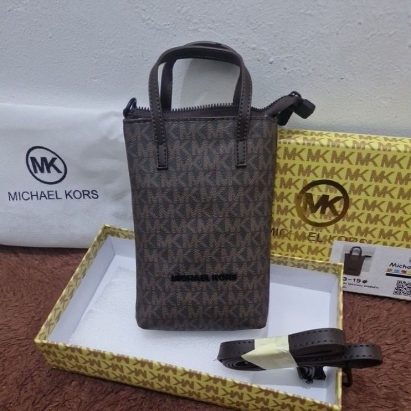 Tas sling hp michael kors