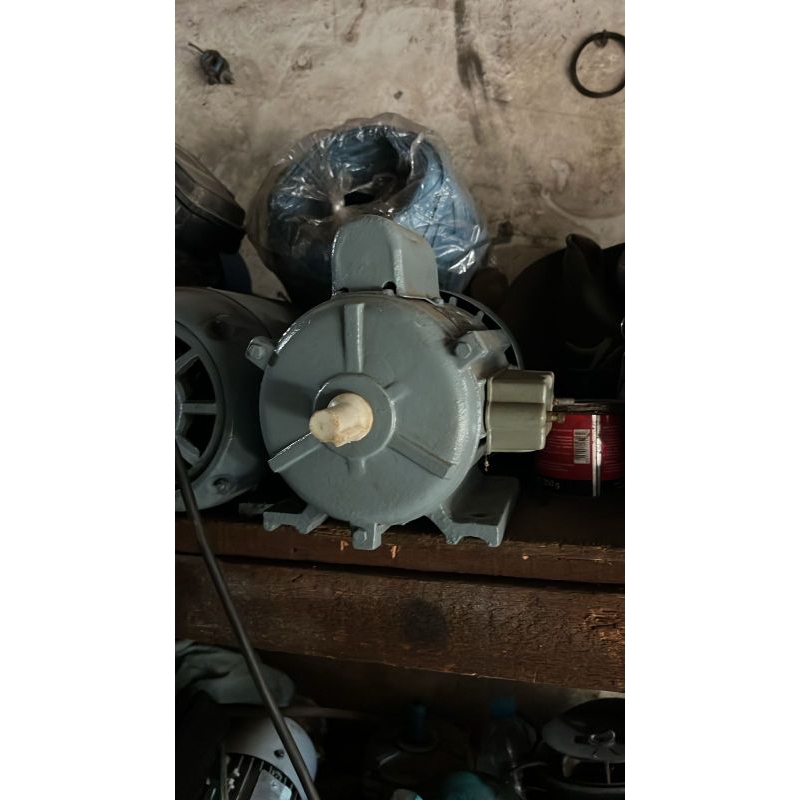 dinamo penggerak 1/4 hp rpm2800 1phase /rpm 1400