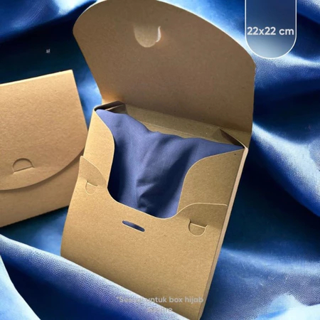 

( 10 pcs ) dus brown karft packaging kemasan hijau square box hampers brisdmaid permikahan ukuran 22x22x2 cm