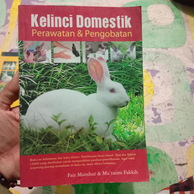 

BUKU KELINCI DOMESTIK PERAWATAN & PENGOBATAN -