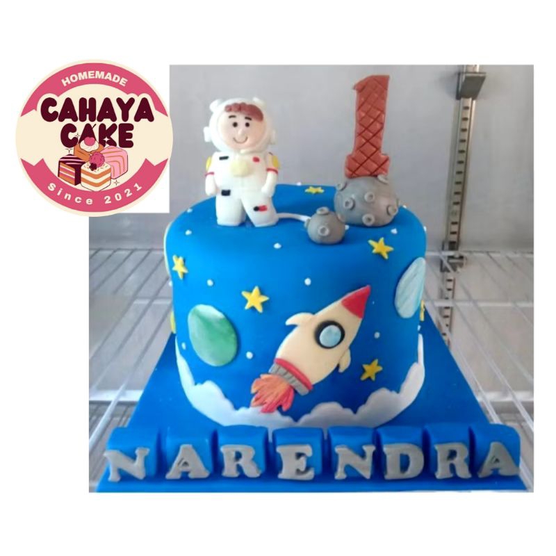 

Kue Ulang Tahun Astronot / Astronot Nasa / Kue Ultah Anak Karakter