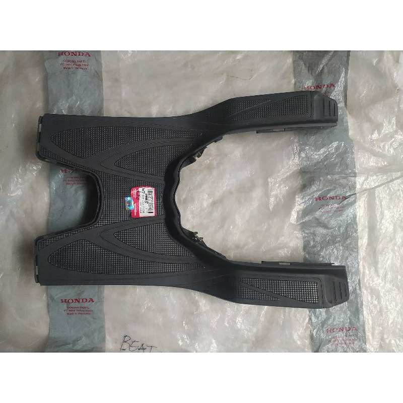 Pijakan kaki Cover Bawah Honda BEAT Karbu lama Original baru AHM 64310-KVY-900
