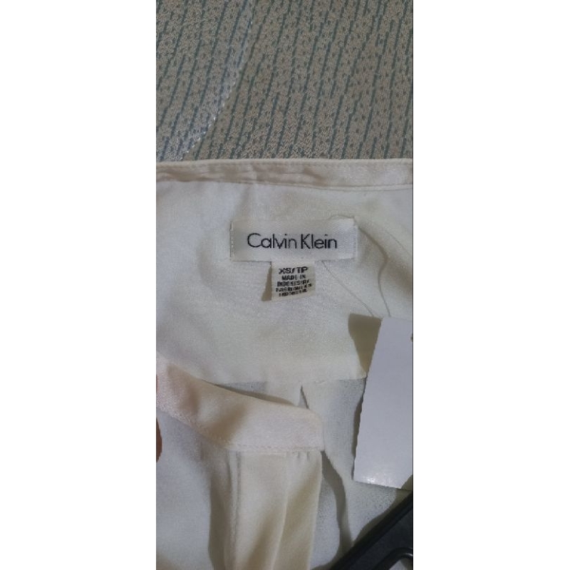 Preloved Kemeja Putih Calvin Klein