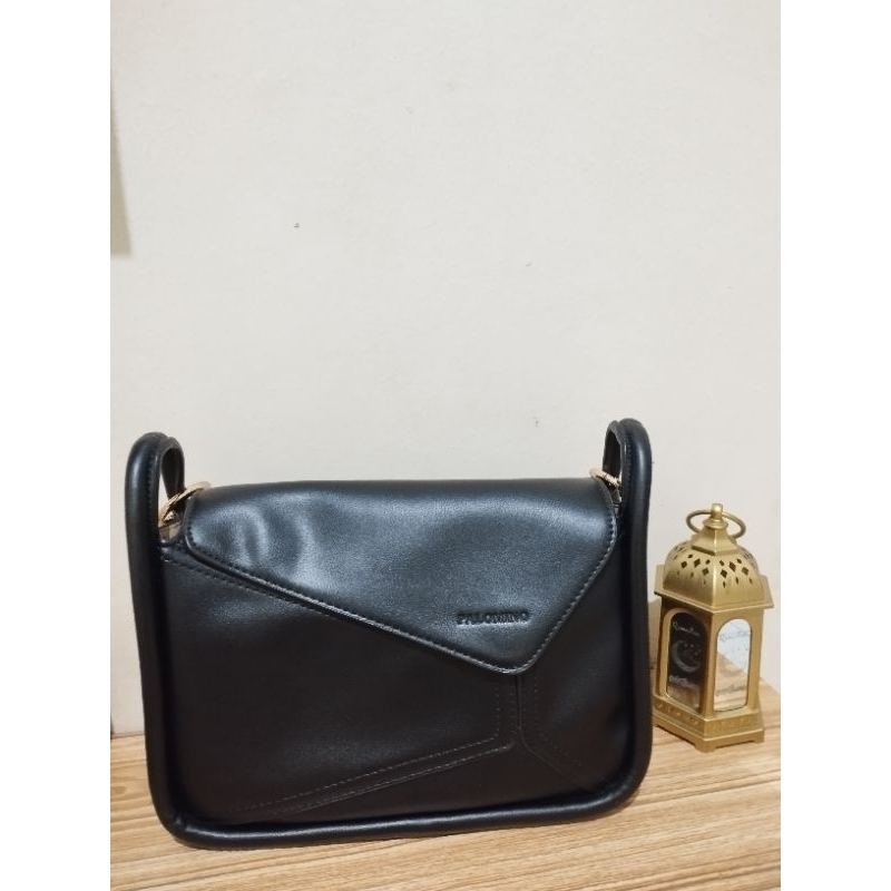 [PRELOVED] Palomino Lennon Bag Black