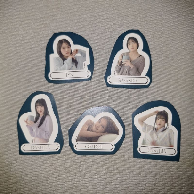 

Stiker A Gaze Of Dream Heartening JKT48 original official kalender 2025 gen 10 11