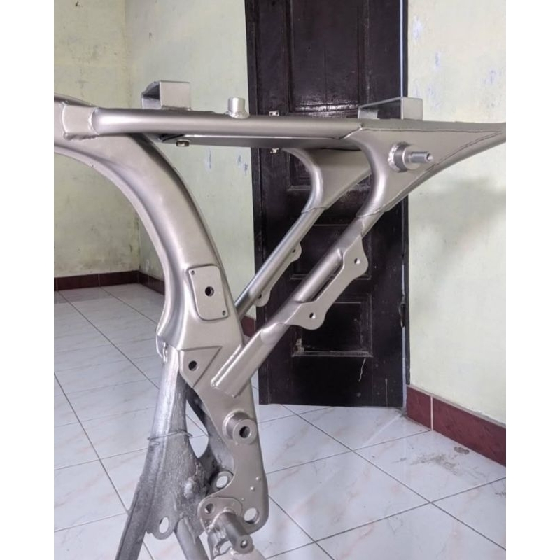 Rangka CB tatanan begel panjang