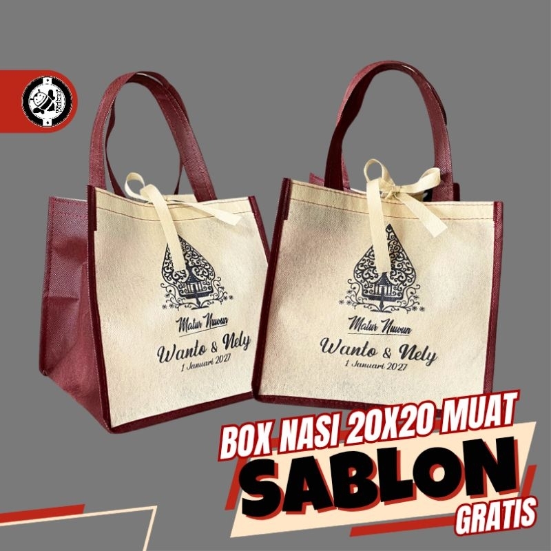 

FREE CUSTOM SABLON TAS WEDDING GOODIEBAG PERNIKAHAN ULTAH HAJATAN KHITANAN TASYAKURAN HAUL MUAT KOTAK NASI BOX MAKANAN MURAH PROSES CEPAT