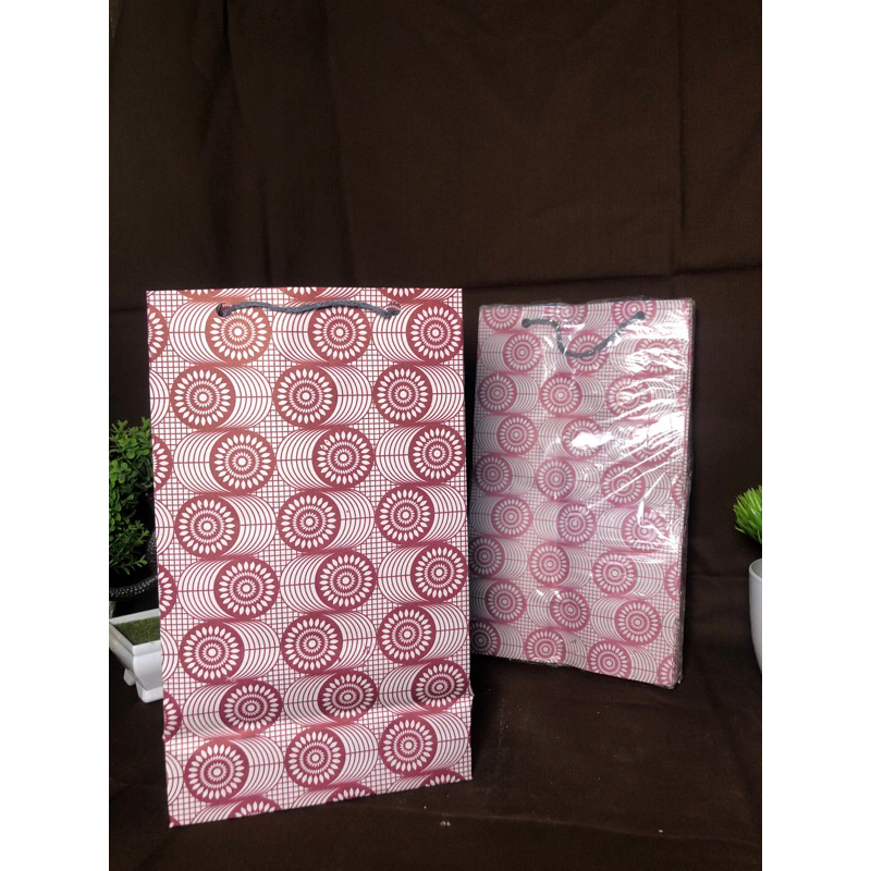 

Tas kantong kertas uk 15x25 cm isi 12pcs
