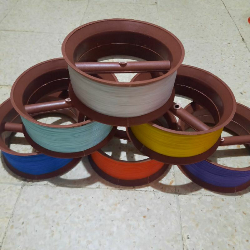 Gulungan+kenur/senar layangan/ukuran tanggung