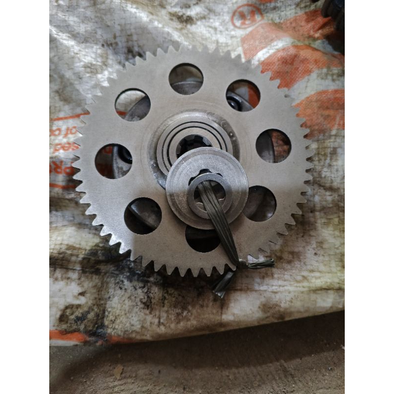 gear besar set oneway gear stater suzuki rc80,rc100,rc110