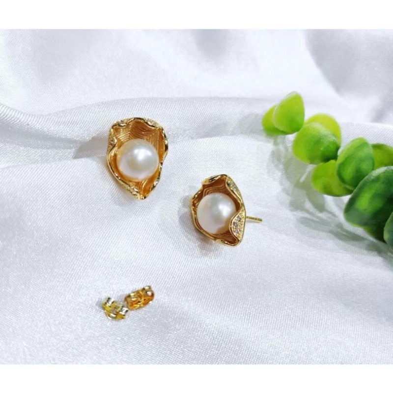 Anting lapis emas mutiara air tawar asli lombok Anting anting wanita Anting mutiara lombok asli Anti