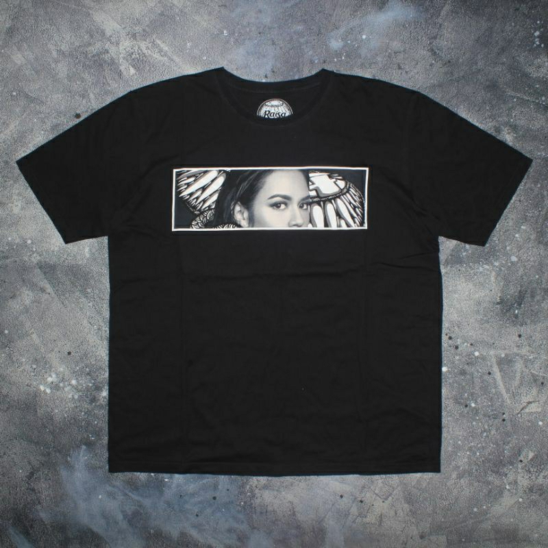 used T-SHIRT RAISA X DARBOT - TWO SIDE by juni goods