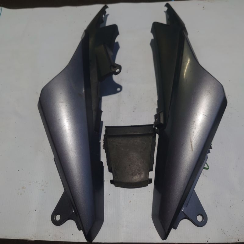 cover body belakang Megapro mono MP mono original komplit