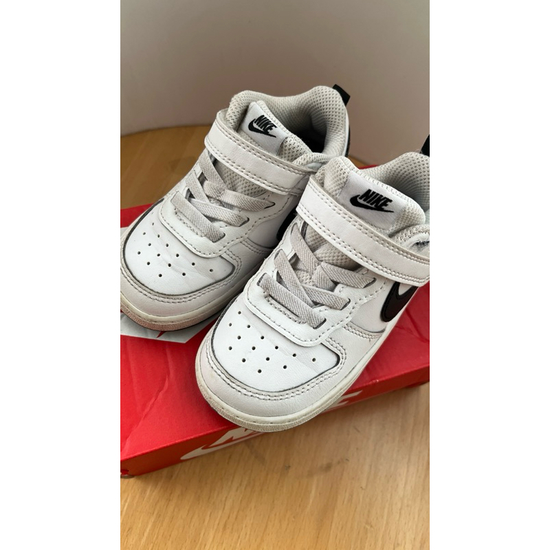 PRELOVED NIKE COURT BOROUGH LOW 2